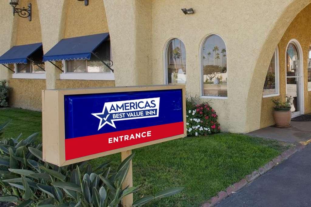 Americas Best Value Inn Stockbridge Luaran gambar