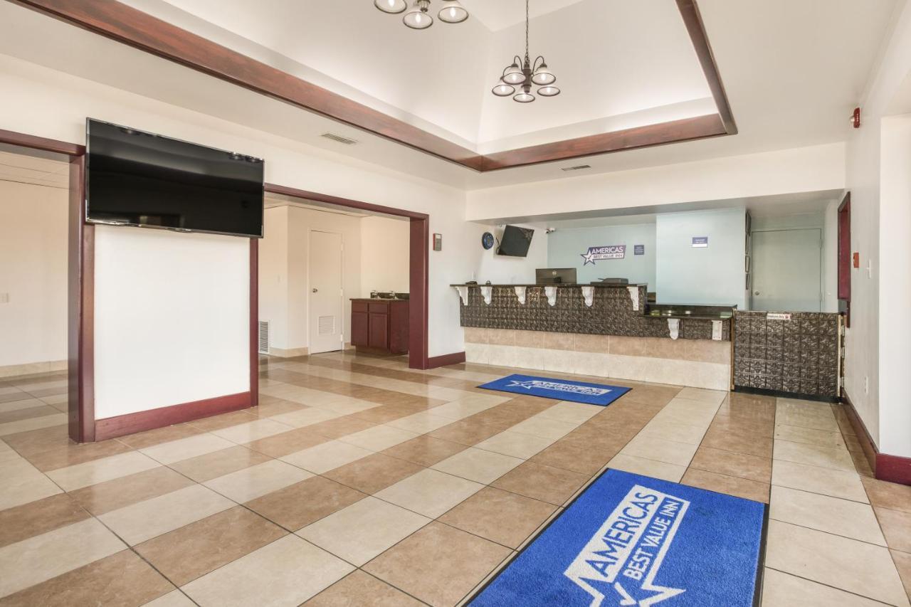 Americas Best Value Inn Stockbridge Luaran gambar