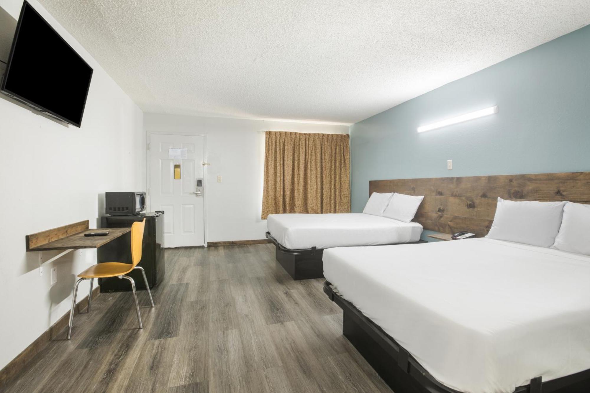 Americas Best Value Inn Stockbridge Bilik gambar