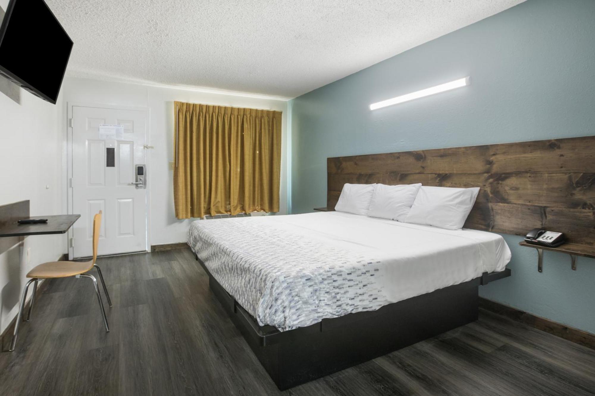 Americas Best Value Inn Stockbridge Bilik gambar